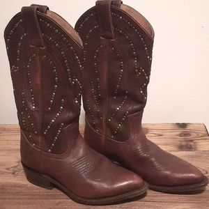 Frye studded brown leather western boots, size 6.5B, EUC